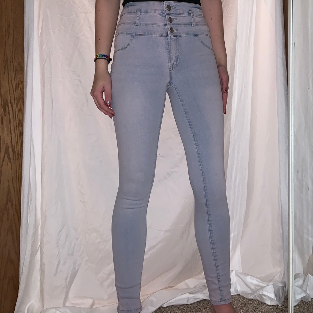 High waisted jeans